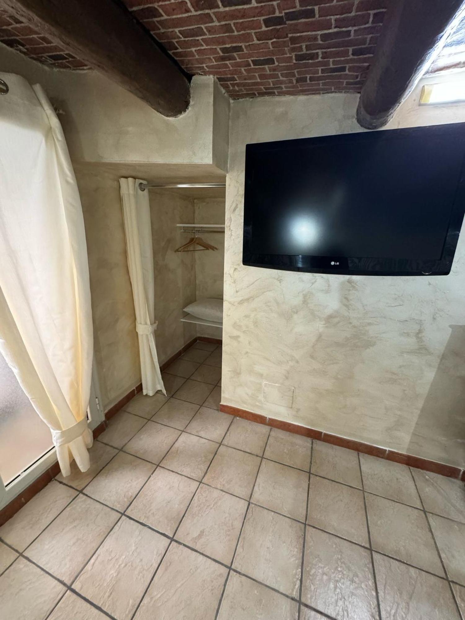 Super Nice Studio Flat Наполи Екстериор снимка